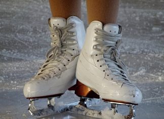 pista di pattinaggio su ghiaccio