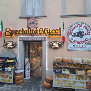 mucci e staccioli
