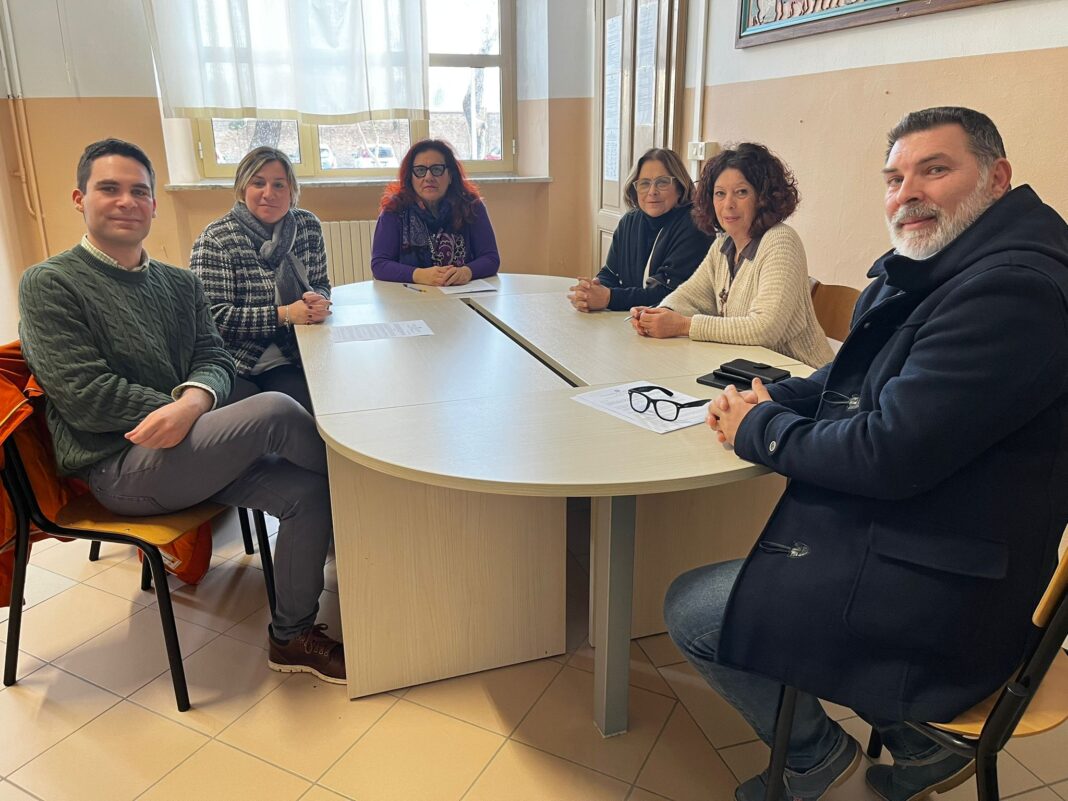 Gioco, corro, salto e apprendo Gioco, corro, salto e apprendo