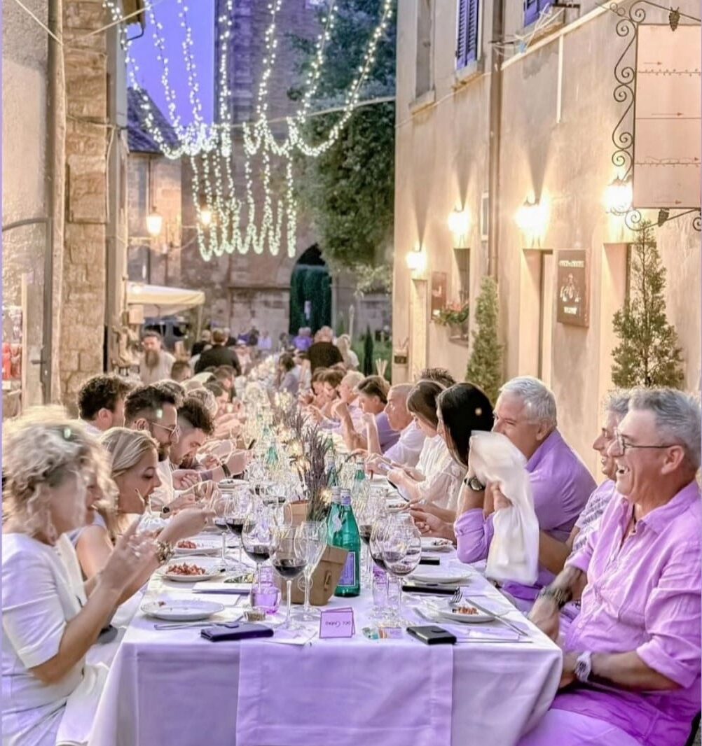 Cena in strada Bolgheri Cena in strada Bolgheri