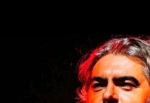Stefano Santomauro vince la finale dell'Open Mic Toscana: il comico e attore livornese approda allo 'Zelig' di Milano