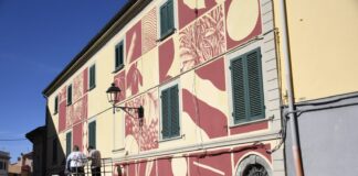 "La Collina delle Fiabe riparbella murales