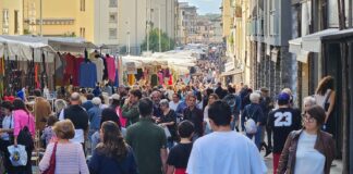 ambulanti di forte dei marmi a cecina