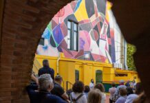 Murales, arte, musica, cucina Riparbella è un tripudio di colori e sapori Ultimi due incontri e programma del week end