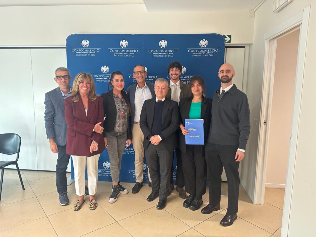 La presentazione di Traent Hub presso la sede di Confcommerc io Pisa Traent Hub Pisa